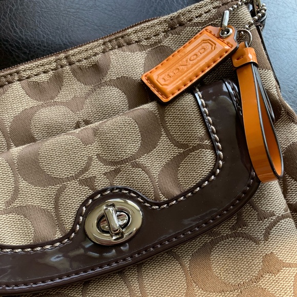 Coach Crossbody - Picture 2 of 6